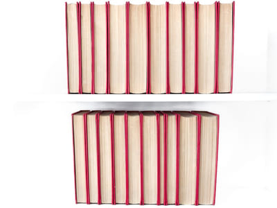 Oeuvres complètes illustrées (20 Tomes - Complet) Tome 1 : Les Amoureuses 1858. Précédé de Retour sentimental vers Alphonse Daudet, par Henri Beraud ; Tome 2 : Le Petit chose, Histoire d'un Enfant 1868 ; Tome 3 : Lettres de mon Moulin, Impressions et Souvenirs 1873, et Lettre à un Absent ; Tome 4 : Aventures prodigieuse de Tartarin de Tarascon, 1872 et Contes du Lundi, 1873 et Les Femmes d'Artiste, 1874 ; Tome 5 : Fromont Jeune et Risler Ainé. Moeurs parisiennes, 1874, et Etudes et paysages. Robert Helmont. Journal d'un Solitaire ; Tome 6 : Jack. Moeurs contemporaines 1876 ; Tome 7 : Le Nabab. Moeurs parisiennes, 1887 ; Tome 8 : Les Rois en Exil, Roman parisien, 1879 ; Tome 9 : Numa Roumestan, Moeurs parisiennes, 1881, L'Evangeliste, Roman parisien 1883 ; Tome 10 : Sapho. Moeurs Parisiennes, 1884 ; Tartarin sur les Alpes, Nouveaux exploits du héros tarasconnais ; Tome 11 : L'Immortel. Moeurs parisiennes, 1888, La Belle Nivernaise, Histoire d'un Vieux Bateau et de son Equipage, 1886 ; Tome 12 : Trente ans de Paris à travers ma vie et mes livres, 1888, Souvenirs d'un homme de lettres, Préfaces ; Tome 13 : Port-Tarascon, Dernières aventures de l'illustre marin, 1890, Rose et Ninette, Moeurs du jour, 1892, Entre les frises et la rampe, Petites études de la vie théâtrale, 1894 ; Tome 14 : Vie d'enfant - Le Valet de Ferme, Oeuvres provençales de Baptiste Bonnet traduites par Alphonse Daudet, et Traductions diverses d'oeuvres provençales ; Tome 15 : La Petite Paroisse, 1895, Premier Voyage Premier Mensonge, 1900, La Fedor Pages de la Vie, 1896 ; Tome 16 : Soutien de Familles, Moeurs contemporaines, 1898, Notes sur la Vie ; Tome 17 : La Doulou (La Douleur), 1887-1895, Le Trésor d'Arlatan, 1897 ; Tome 18 : Pages inédites de Critique dramatique, 1874-1880 ; Tome 19 : Théâtre I. La Dernière Idole, Les Absents, l'Oeillet blanc, Le Frère Aîné - Le Sacrifice - Lise Tavernier - L'Arlésienne - Fromont Jeune et Risler aine - Le char - Jack ; Tome 20 : Théâtre II. Le Nabab - Sapho - Numa Roumestan - La Lutte pour la Vie - L'Obstacle - La Menteuse