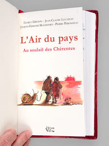 L'Air du pays. Au soulail des Chérentes [ Livre dédicacé par l'auteur, avec un dessin originale signé ]