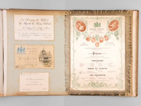 Jubilé de la Reine Victoria. 22 juin 1897. Album unique composé de documents collectés par Ernesta Stern dont : Plan de l'itinéraire de la procession ...