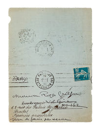 [ 2 lettres autographes signées : ] 1 L.A.S. datée du 12 janvier 1926, adressée à l'artiste Roger Grillon : [ il regrette de ne pas l'avoir croisé à Paris et continue : ] "Voulez-vous (Daragnès me prie de vous le demander) graver pour le "Portrait de la France" un cuivre ou une pierre (le bois étant exclu) pour Perpignan, dont le texte sera écrit par Joseph Delteil et qui paraîtra vers la fin du printemps ? Si cela vous tente, dites-le moi et je vous enverrai la dimension de la gravure [etc... ] [Avec : ] 1 L.A.S. datée du 12 octobre 1926, Petit Cap Brun, Toulon, Var : "Monsieur, une lettre comme celle que je reçois de vous est la vraie récompense de l'écrivain. Je vous remercie d'avoir lu "Beauté de la Provence" avec tant d'attentive bienveillance ; et je vous remercie aussi de me le dire d'une manière qui m'encourage à travailler, ici, au second volume de ces "Beautés" [ etc... ] 