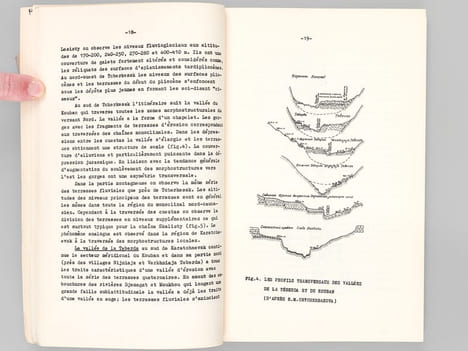 Symposium géographique franco-soviétique "Alpes - Caucase". Livret-guide Caucase (matériaux pour le symposium, août 1974) [ Livre dédicacé par les ...