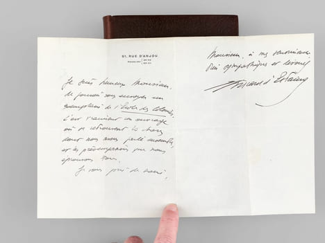 L'Ecole des Colonies [ Edition originale - Avec une lettre autographe signée d'Edmond Giscard d'Estaing ]. HOMBERG, Octave