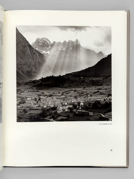 Bergers contre le ciel. Pyrénées Lescun en vallé d'Aspe [ Edition originale - Livre dédicacé par l'auteur ]. SORBE, Didier ; GUYON, Patrick