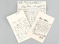3 lettres autographes signées [ Détail : ] 1 L.A.S. de 2 pp. datée de Chateau-Thierry le 12 août 1931 : "Chère amie, c'est aujourd'huy seulement que je commence à croire que je vais mieux, mais j'ai été bien malade. J'ai repris goût à la lecture mais pas encore à la peinture. Moi qui ai tant aimé les chemins, j'ai des jambes qui se dérobent ne voulant plus me porter [ ... ] Le Colonel a dû vous dire qu'il m'avait vu effondré sur un banc du Luxembourg. Je suis un peu moins décrépit mais pas encore beaucoup. Vous devez voir à mon écriture tremblottante l'aveu d'une faiblesse [... ] Où sont les environs du bel âge où on frisait la quarantaine ! Le portrait de Suzanne, les [... ] de l'Affaire Dreyfus : que de disparus avec les années ! L'amitié reste et c'est le principal. [... ] dites à May et à Bob le cordial souvenir de nos bonnes séances de pose et de causerie. J'ai été enchanté du résultat moral du portrait de May, du moins de ce que l'on m'en a dit. Dès mon retour le tableau sera chez eux [ ...]". - 1 L.A.S. de 3 pp. [ non datée ] : "Chère Madame, je viens de recevoir une lettre de Thadée, je vois combien elle a été malade et avec quelle sollicitude vous l'avez soignée [ il prie la Baronne de continuer à être "soeur de Charité" auprès de Thadée, malade ] - 1 L.A.S. d'une page, non datée : "Chère Madame, Je ne m'étais plus souvenu en vous priant de venir ce matin que je devais aller voir les tableaux de Mme Samarine. [ il évoque ensuite une Mme Michout et Mme Desgranges ]".
