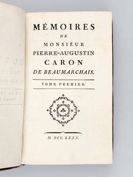 Oeuvres complètes de M. de Beaumarchais (5 Tomes - Complet) Tomes I, II, III : Mémoires de Monsieur Pierre-Augustin Caron de Beaumarchais ; Tome IV : ...