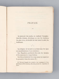 Les Cimetières de Paris. Guide topographique, historique, biographique, artistique, avec Trois Plans [ Edition originale ] Guide dans les Cimetières de Paris contenant l'esquisse descriptive et topographique de ces lieux, des notices biographiques sur les personnages illustres, des aperçus artistiques sur les principaux monuments, avec les plans des cimetières du Père Lachaise, de Montmartre et de Montparnasse
