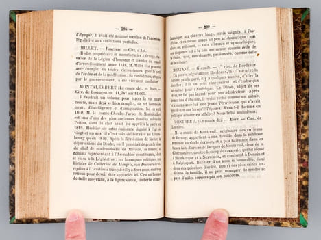 Les Grands Corps Politiques de l'Etat. Biographie complète des membres du Sénat, du Conseil d'Etat et du Corps Législatif [ Edition originale ]. Un ...