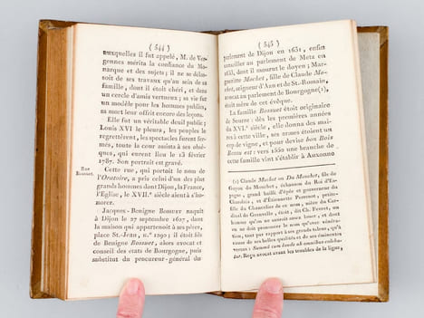 Essais historiques et biographiques sur Dijon [ Edition originale ]. GIRAULT, Cl. Xav.