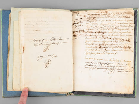 Duché de Mazarin [ Manuscrit ] Recueil de pièces originales relatives aux dépenses faites dans le Duché de Mazarin Année 1779 à 1780. Collectif ; ...