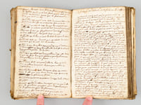 Manuscrit du XVIIIe siècle d'un "Dictionnaire des Chasseurs" et recettes pour les chiens blessés ou malades, et livre de compte