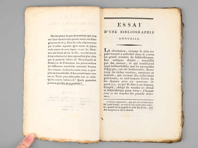 Essai d'une Bibliographie Annuelle, ou Résumé des différens Catalogues de Livres qui ont paru dans le cours de l'an 9 ; avec les prix des Articles. 