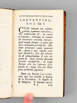Commentaire sur la Traduction en Vers de Mr. l'Abbé du Resnel, de l'Essai de M. Pope sur L'Homme, par M. de Crousaz [ Edition originale ]. CROUSAZ, ...