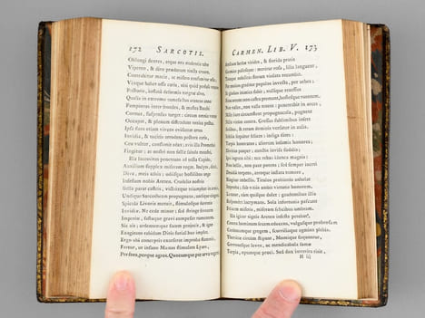 Sarcotis et Caroli V. Imp. Panegyris Carmina ; Tum de Heroica Poesi Tractatus, Auctore Masenio.. MASENIUS ; [ MASEN, Jacob ]