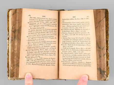 Précis de Bibliographie Médicale, contenant l'indication et la classification des ouvrages les meilleurs, Les plus utiles, la description des livres ...