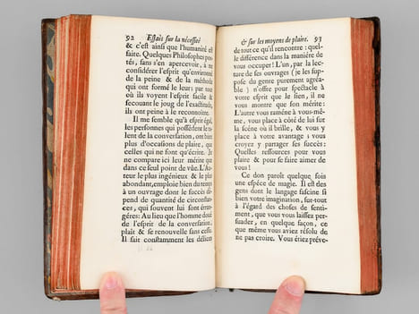 Essais sur la Nécessité et sur les Moyens de Plaire [ Avec : ] Contes des Fées. ANONYME ; [ PARADIS DE MONCRIF, François Augustin ]
