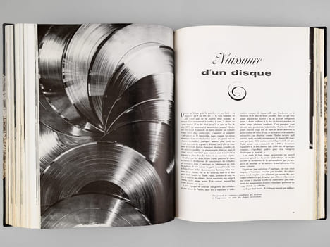 Plaisir de France, Revue mensuelle ( Année 1954 complète, 12 numéros reliés en deux volumes ) [ On joint : ] Tableau d'Honneur des Annonceurs de ...
