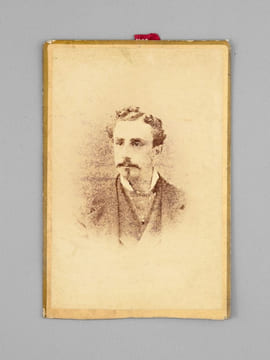 Lot de 43 portraits photographiques anciens sur carton format 10,8 x 16,5 cm, entre 1875 et 1888 dont 9 photographies prises à San Francisco (Taber, ...