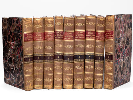 Recueil de pièces authentiques sur le captif de Sainte-Hélène ; de Mémoires et Documens écrits ou dictés par l'Empereur Napoléon (9 Tomes) Tome 1 : ...