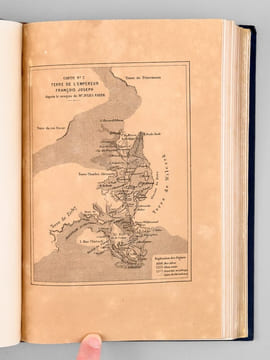 L'Expédition du Tegetthoff. Voyage de découvertes aux 80e - 83e degrés de latitude Nord. PAYER, Julius ; (GOURDAULT, Jules)