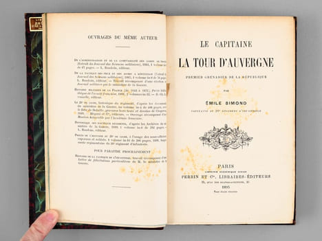 Le Capitaine La Tour d'Auvergne , Premier Grenadier de la République. SIMOND, Emile