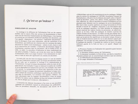 [ Lot de deux livres dédicacés par l'auteur ] La Conversion du Mauvais lecteur  la naissance de la lecture publique ; Les langages documentaires ...