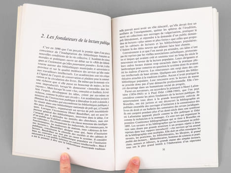 [ Lot de deux livres dédicacés par l'auteur ] La Conversion du Mauvais lecteur  la naissance de la lecture publique ; Les langages documentaires ...