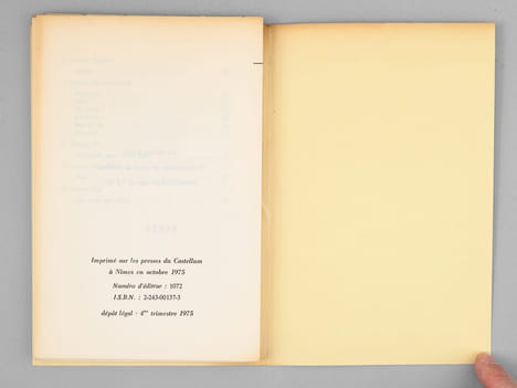 F comme... [ Edition originale - Livre dédicacé par l'auteur avec deux cartes autographes signées ]. FUVAL, Pierre ; [ FEVRIER, Paul-Hubert ]