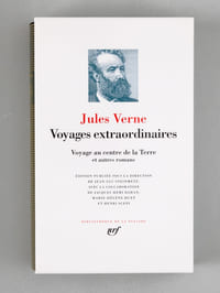 Voyages extraordinaires - Voyage au centre de la Terre et autres romans