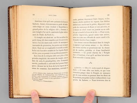Paysages et Silhouettes exotiques (Notes de voyage autour du monde) [ Edition originale - Livre dédicacé par l'auteur ]. ROULLEAUX DUGAGE, Georges