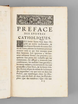 Epistres Catholiques traduites en françois avec une Explication tirée des Saints Pères & des Auteurs Ecclésiastiques. [ Epitres Catholiques ]. Anonyme ...