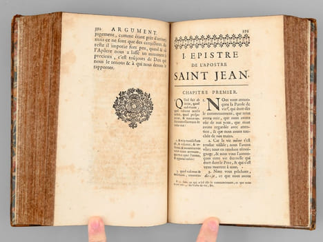 Epistres Catholiques traduites en françois avec une Explication tirée des Saints Pères & des Auteurs Ecclésiastiques. [ Epitres Catholiques ]. Anonyme ...