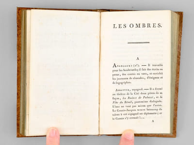 [ Recueil de 3 almanachs : ] Le Petit Almanach de nos Grands-Hommes 1788 [ Editioj originale ] [ Suivi de : ] Les Ombres ou Les Vivans qui sont Morts. Fantasmagorie littéraire. Almanach pour l'an X [ Edition originale ] [ Suivi de : ] Etrennes Logogriphes du Théâtre et du Parnasse : Avec la Clef pour en faciliter l'intelligence