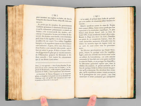 Mémoires historiques et secrets de l'Impératrice Joséphine, Marie-Rose Tascher de La Pagerie, Première Epouse de Napoléon Bonaparte (Tomes 1 et 2). LE ...