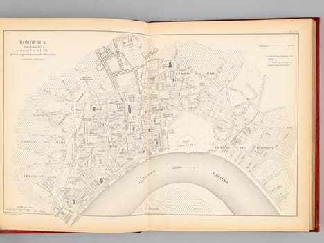 Bordeaux. Aperçu Historique. Sol, Population, Industrie, Commerce. Administration. Album. (Album seul ). Collectif ; Municipalité Bordelaise