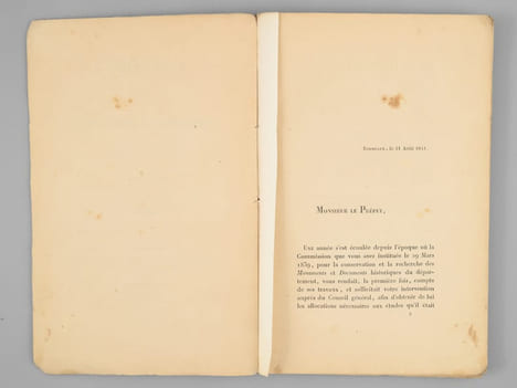 Commission des Monuments et Documents Historiques de la Gironde. Rapport présenté à Monsieur le Baron Sers. Préfet de la Gironde, le 21 août 1841 [ ...