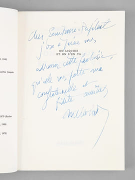 On liquide et on s'en va. Sotie [ Livre dédicacé par l'auteur à Maurice Druon ]. MOHRT, Michel