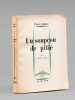 Un soup&ccedil;on de piti&eacute; [ Livre d&eacute;dicac&eacute; par l'auteur &agrave; Maurice Druon ]. USTINOV, Peter