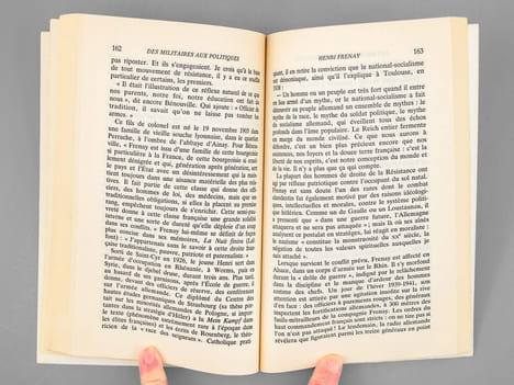 1940 : La droite était au rendez-vous. Qui furent les premiers résistants ? [ Livre dédicacé par l'auteur à Maurice Druon ]. GRIOTTERAY, Alain