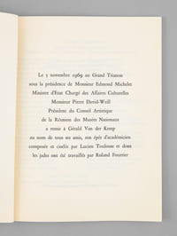 Remise de l'Epée d'Académicien à Gérald Van der Kemp au Grand Trianon le 5 novembre 1969 [ Livre dédicacé par Gérald Van der Kemp à Maurice Druon ]