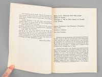 Remise de l'Epée d'Académicien à Gérald Van der Kemp au Grand Trianon le 5 novembre 1969 [ Livre dédicacé par Gérald Van der Kemp à Maurice Druon ]