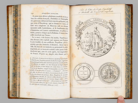 Esquisses Historiques des Principaux Evénemens de la Révolution Française, depuis la convocation des Etats-Généraux jusqu'au Rétablissement de la ...