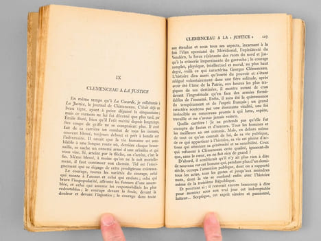 Lumières et Ombres - Souvenirs et confidences [ Exemplaire dédicacé par l'auteur à Aristide Briand ]. BRULAT, Paul (1866-1940)