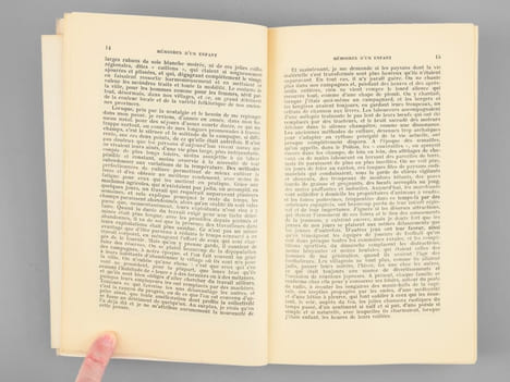 Au Jardin du Passé. Mémoires d'un Enfant avec portrait [ Edition originale - Livre dédicacé par l'auteur - Avec 2 L.A.S. et 2 poèmes autographes ...