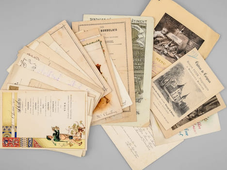 Lot de 30 menus anciens, dont nombreux menus à Bordeaux et région bordelaise dont : Dîners offerts par ou en l'honneur d'Honoré Picon, Propriétaire à ...