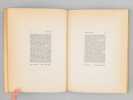 Recueil de caract&egrave;res de l'imprimerie Darantiere &agrave; Dijon [ Livre d&eacute;dicac&eacute; par l'imprimeur ]. COLLECTIF ; D'AVOUT, Bernard