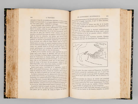 À travers le Continent mystérieux. Découverte des sources méridionales du Nil, circumnavigation du lac Victoria et du lac Tanganyika, descente du ...
