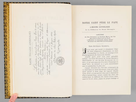 Le Saint Évangile de Notre-Seigneur Jésus-Christ ou les Quatre Évangiles en un seul suivis des Actes des Apôtres.. WEBER, Alfred