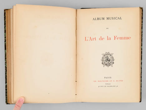 [ L'Art de la Femme : ] Études sur le Costume Féminin [ Suivi de : ] Hygiène de la Parisienne par le Docteur Darfeu [ Suivi de : ] Courrier illustré ...