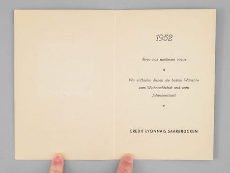 [ Lot de 9 cartes de Voeux gravées par Albert Decaris : ] Agence du Crédit Agricole de Saint-Tropez - Le Palais du Commerce à Lyon en 1863 - Façade du ...