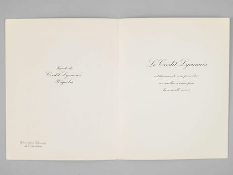 [ Lot de 9 cartes de Voeux gravées par Albert Decaris : ] Agence du Crédit Agricole de Saint-Tropez - Le Palais du Commerce à Lyon en 1863 - Façade du ...